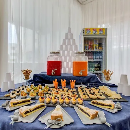 ホテル Cimarosa 2*